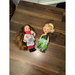 Mattel 2004 Barbie Kelly I'm A Tree Ornament And Friend Becky Holiday Party